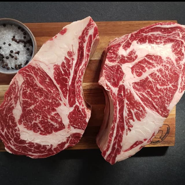 Côtes de bœuf persillées